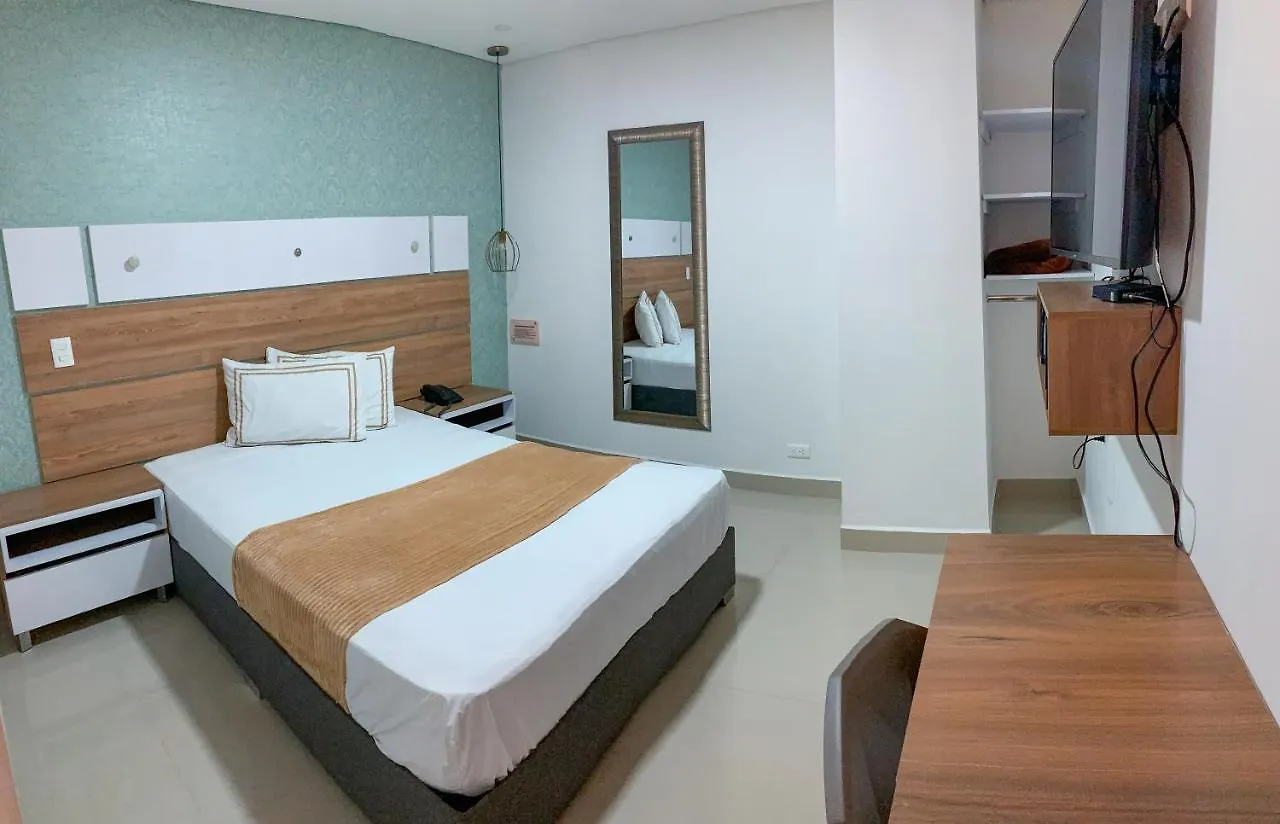 Infinity Hotel Medellín 3*,