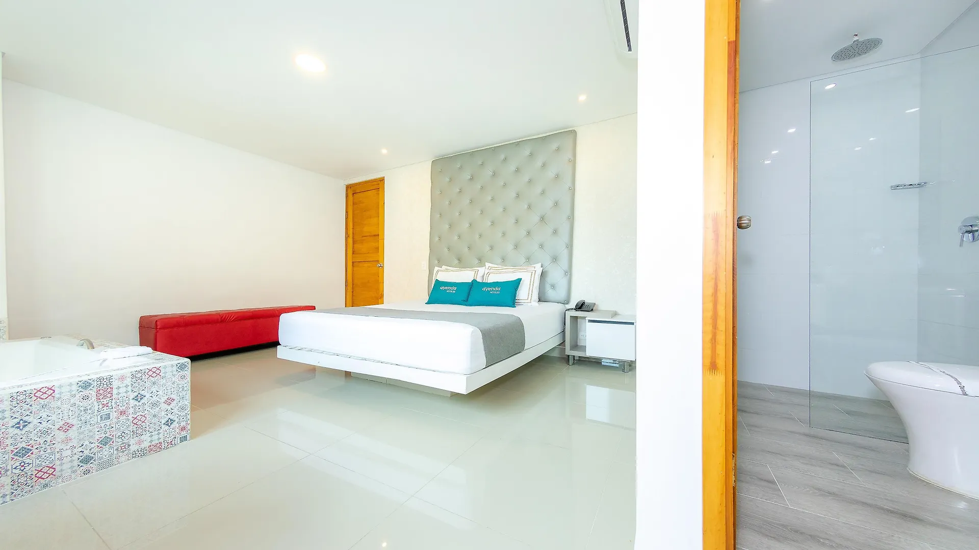 Infinity Hotel Medellin 3*,